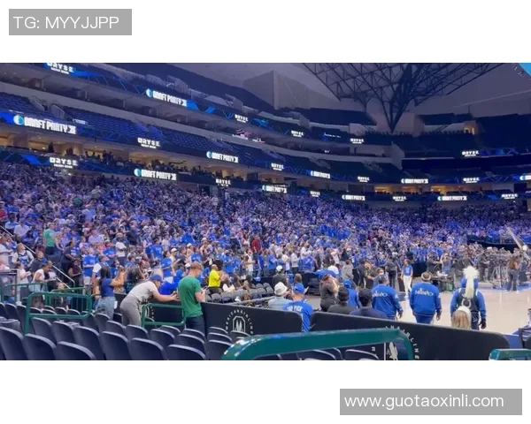 弗拉格:被球迷呼喊感觉很棒 需要继续打出优异表现让他们兴奋 弗拉格:被球迷呼喊感觉很棒 需要继续打出优异表现让他们兴奋