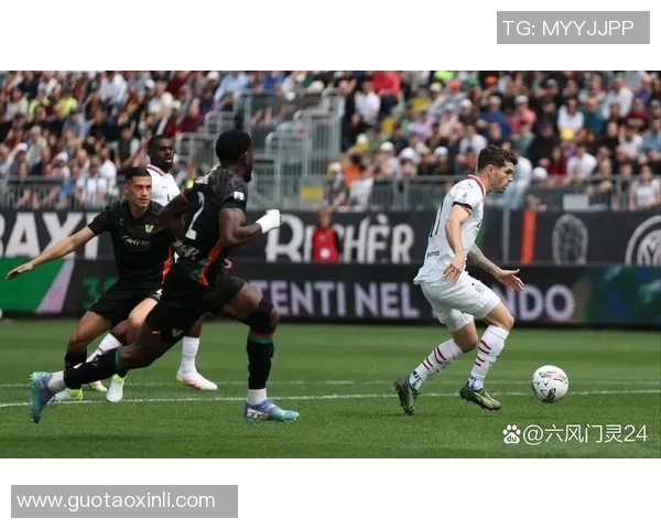 阿德巴约谈约维奇伤退:真希望这场比赛能为他拿下胜利