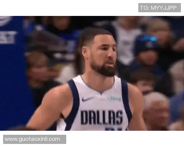 里程碑+1!克莱急停转身中投再中连得8分 生涯得分来到17000分! 里程碑+1!克莱急停转身中投再中连得8分 生涯得分来到17000分!